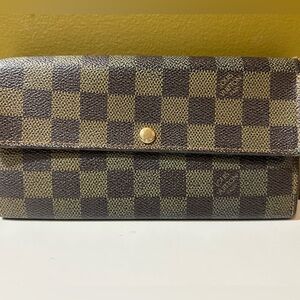 Louis Vuitton Damier Wallet